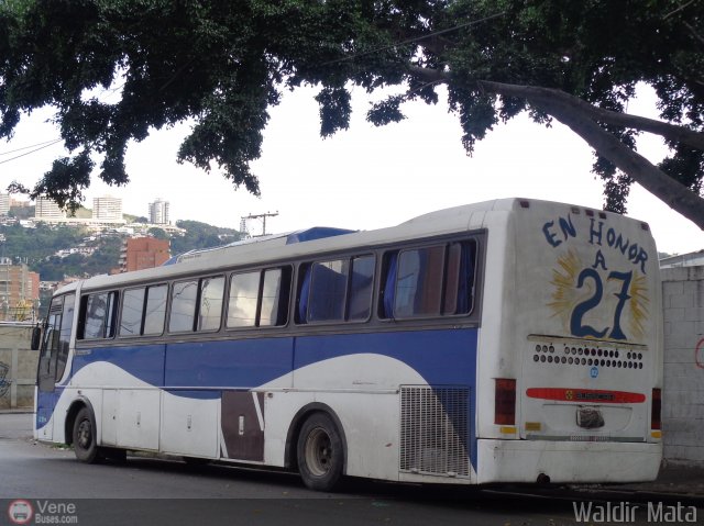 Particular o Desconocido 02 por Waldir Mata