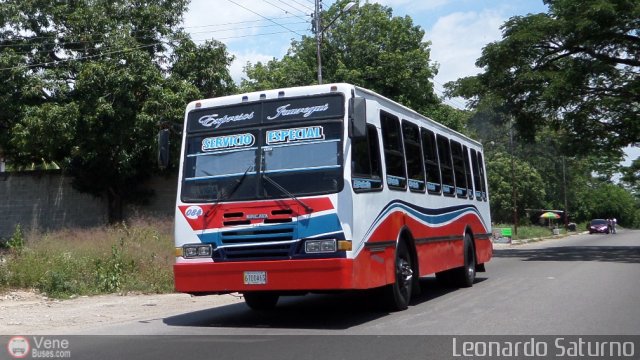 Expresos J�uregui 084 por Leonardo Saturno