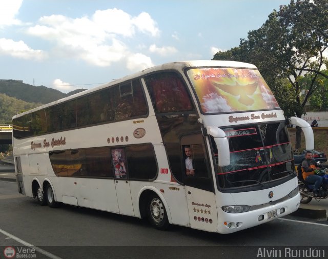 Expresos San Crist�bal 060 por Alvin Rond�n