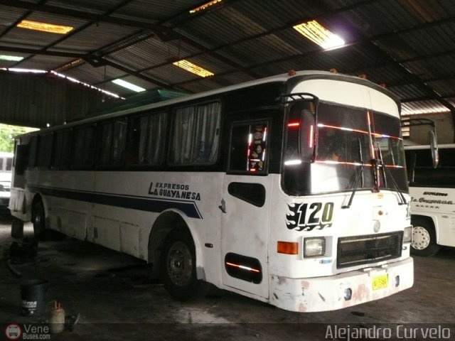 Expresos La Guayanesa 120 por Alejandro Curvelo