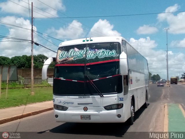 Expresos La Guayanesa 323 por Miguel Pino