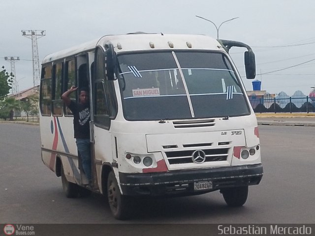 ZU - Los Claveles 58 por Sebasti�n Mercado