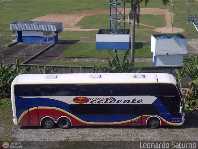 Expresos Occidente 117 por Leonardo Saturno