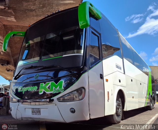Expresos KM 2015 3219 por Alvin Rond�n