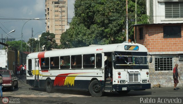 Particular o Desconocido 0359 por Pablo Acevedo