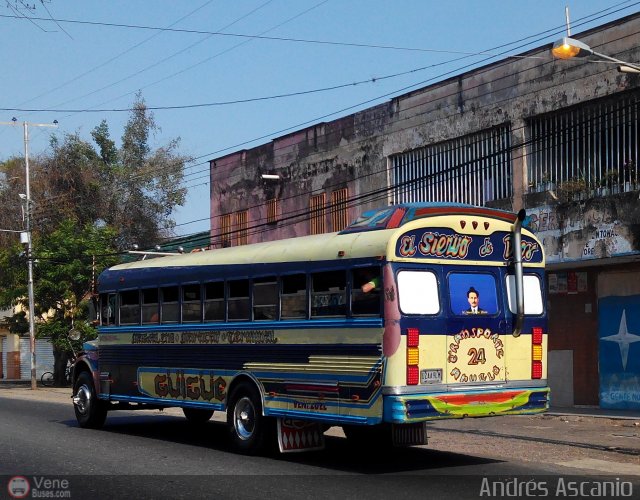 Transporte Arvelo 24 por Andr�s Ascanio