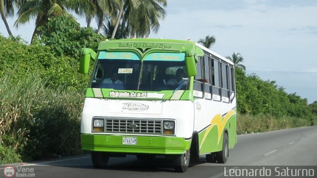 Particular o Desconocido 07 por Leonardo Saturno