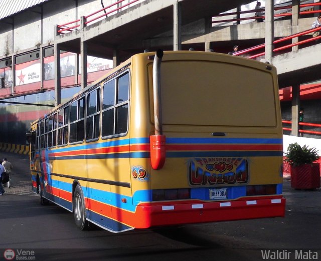 Transporte Unido 069 por Waldir Mata