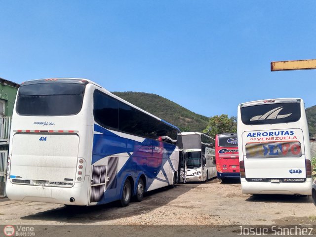 Garajes Paradas y Terminales Puerto-la-Cruz por Josue S�nchez