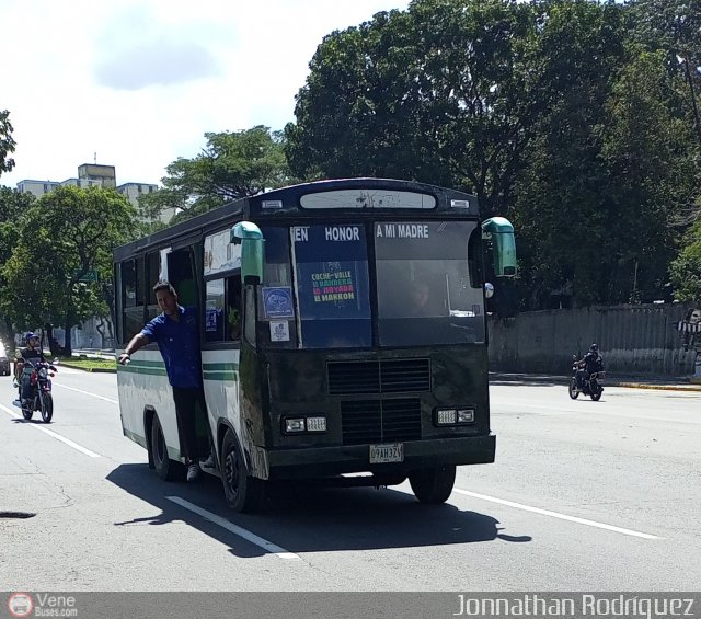 DC - A.C. de Transp. La Reina De Ciudad Tiuna 092 por Jonnathan Rodr�guez