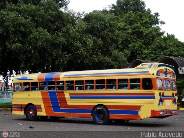 Expresos J�uregui 024 por Pablo Acevedo