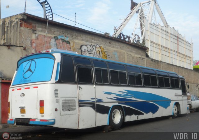 Particular o Desconocido 0103 por Waldir Mata