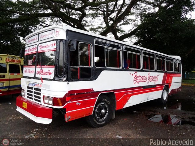 Expresos J�uregui 077 por Pablo Acevedo