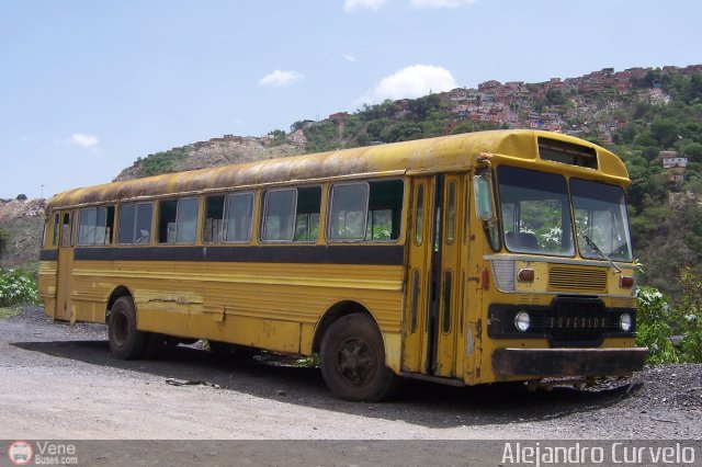 En Chiveras Abandonados Recuperaci�n Reo Escolar por Alejandro Curvelo