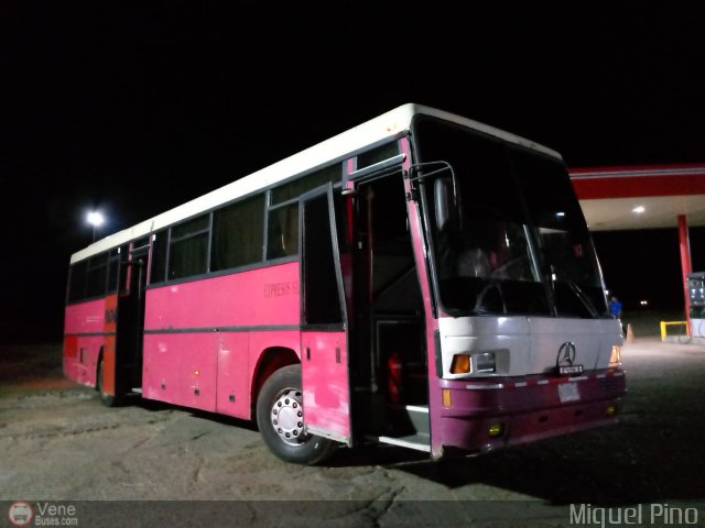 Expresos Guayana 017 por Miguel Pino