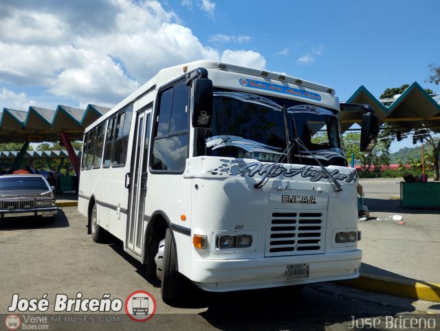 Uni�n L�nea Alberto Adriani C.A. 49 por Jos� Brice�o