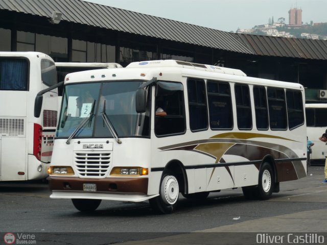 Particular o Desconocido 377 por Oliver Castillo