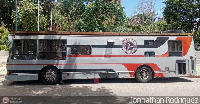 Particular o Desconocido CARACAS por Jonnathan Rodr�guez