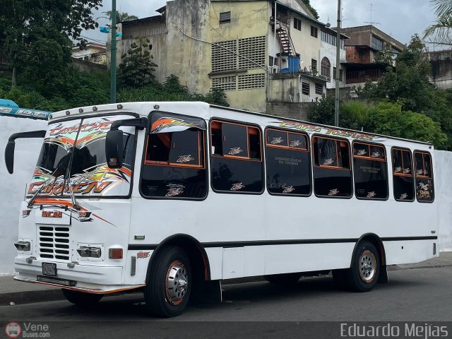 A.C. L�nea R�o Cristal 076 por Eduardo Mej�as