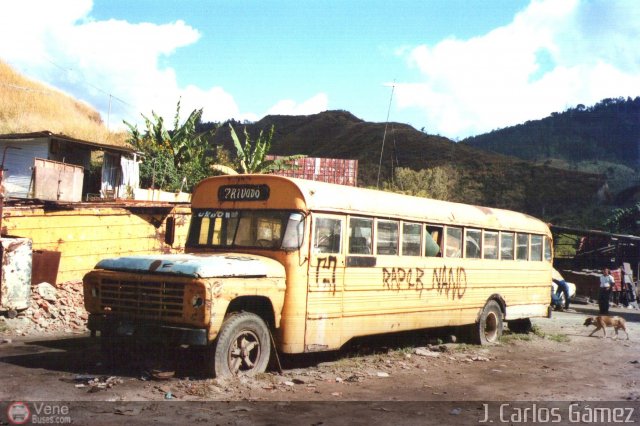 En Chiveras Abandonados Recuperaci�n 1000 por Jhonangel Montes