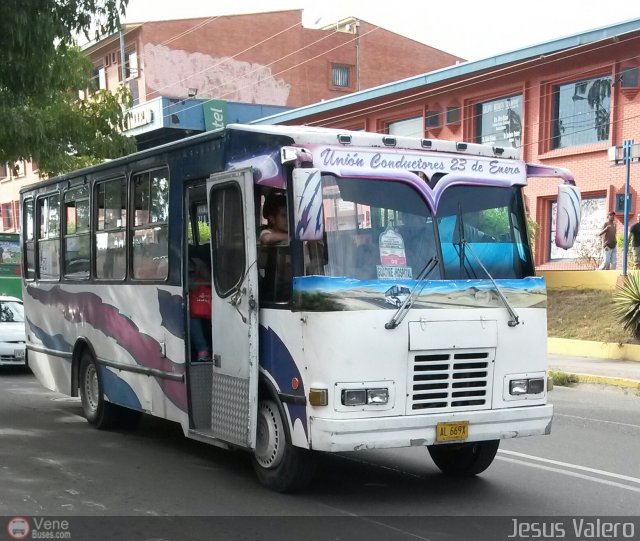 MI - A.C. Hospital - Guarenas - Guatire 997 por Jes�s Valero