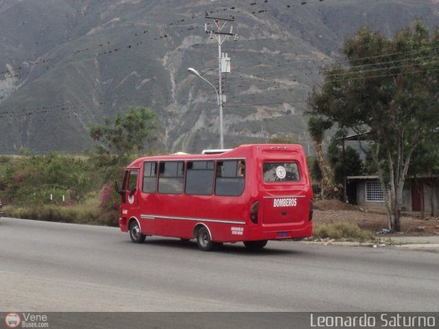 Particular o Desconocido 2536 por Leonardo Saturno