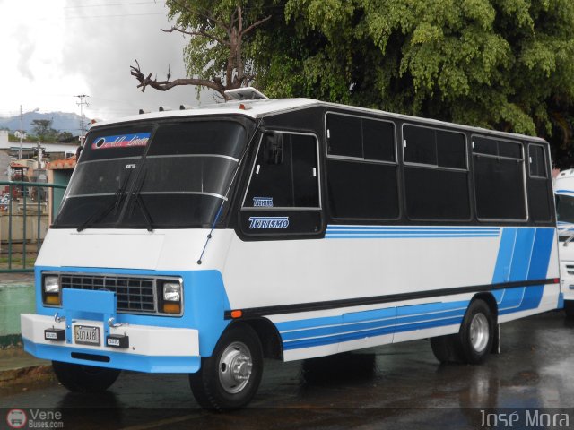 Particular o Desconocido 0008 por José Mora