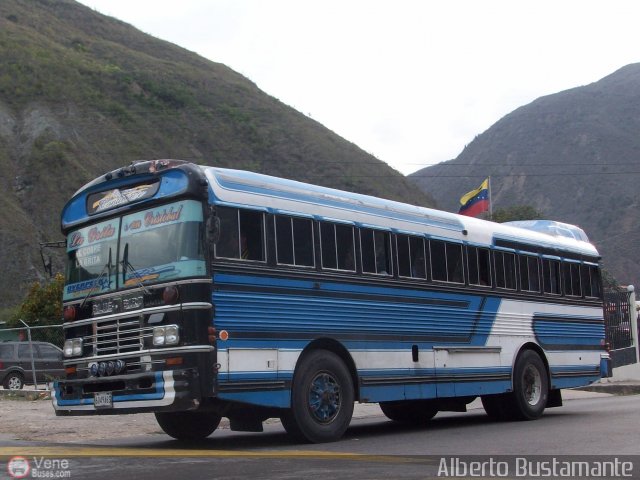 Expresos Continente C-20 por Alberto Bustamante