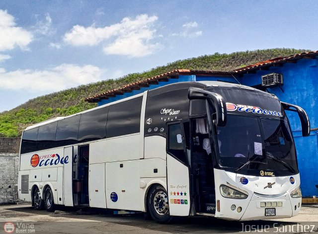 Expresos Occidente 170 por Josue S�nchez