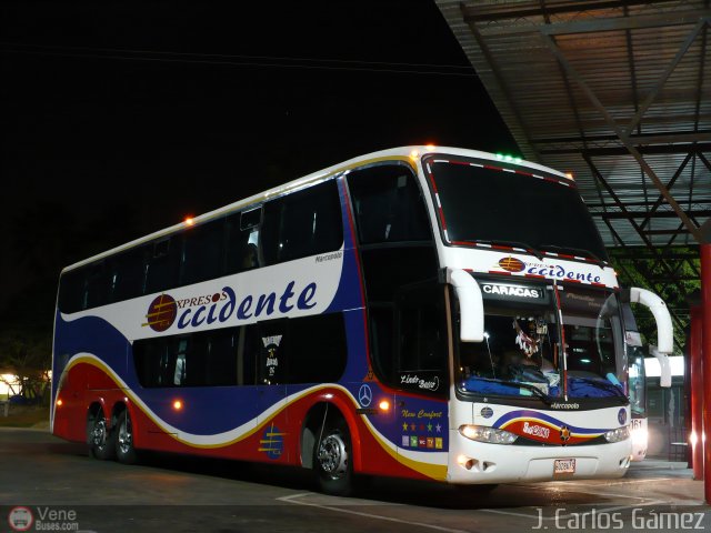 Expresos Occidente 076 por J. Carlos G�mez