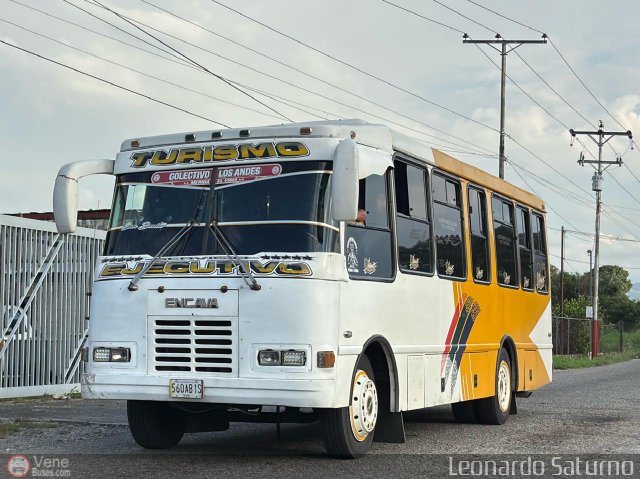 Colectivo Los Andes 45 por Leonardo Saturno