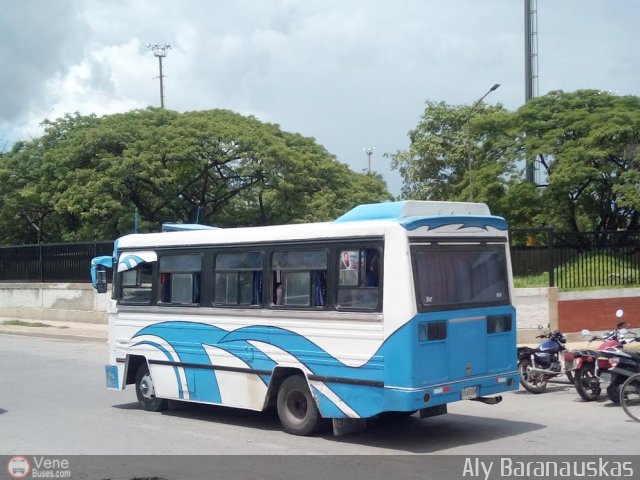 CA - Uni�n Vivienda Popular Los Guayos 346 por Aly Baranauskas