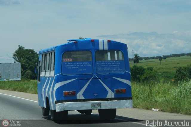 Particular o Desconocido 988 por Pablo Acevedo