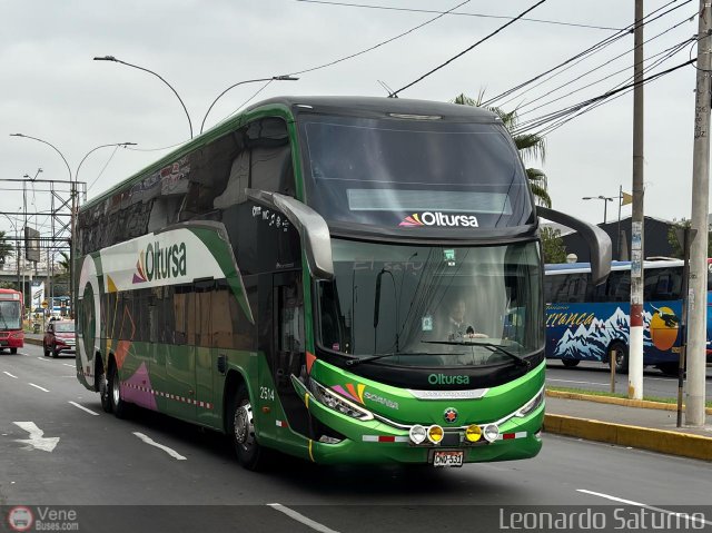 Oltursa 2514 por Leonardo Saturno