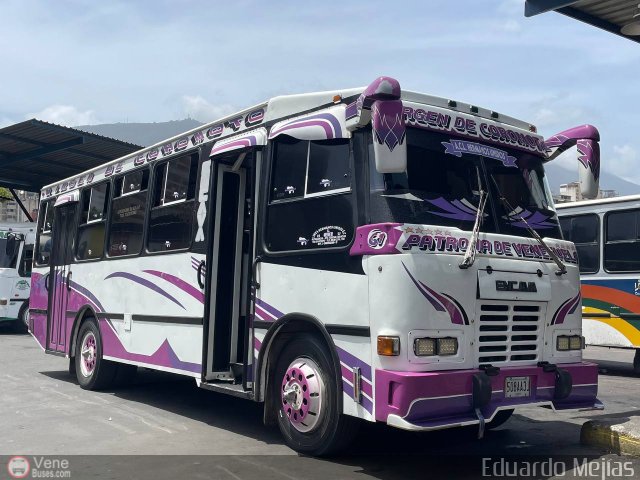 L�nea Hermanos Unidos S.C. 61 por Eduardo Mej�as