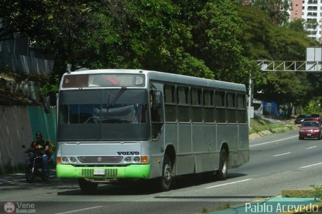 Particular o Desconocido 0101 por Pablo Acevedo