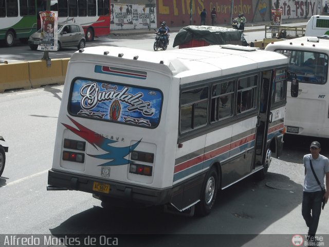C.U. Caracas - Los Teques A.C. 099 por Alfredo Montes de Oca