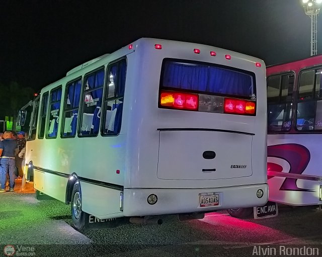 Particular o Desconocido AR-999 por Alvin Rond�n