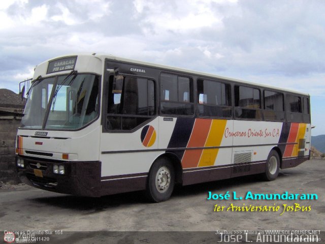 Cruceros Oriente Sur 164 por Alvin Rond�n