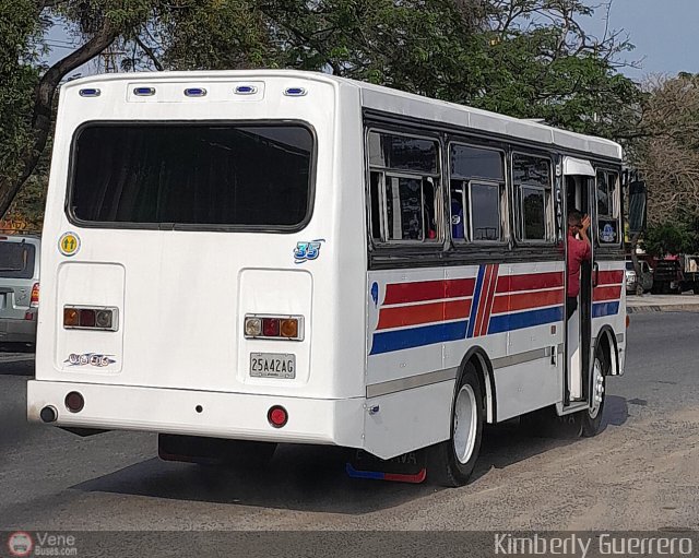 AR - Asociaci�n Cooperativa Los Caobos 35 por Kimberly Guerrero
