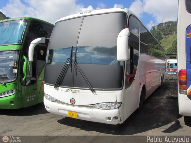 Particular NO USAR MÁS 99 por Pablo Acevedo