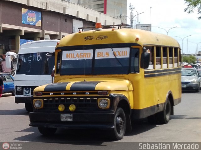 ZU - Asociaci�n Cooperativa Milagro Bus 23 por Sebasti�n Mercado
