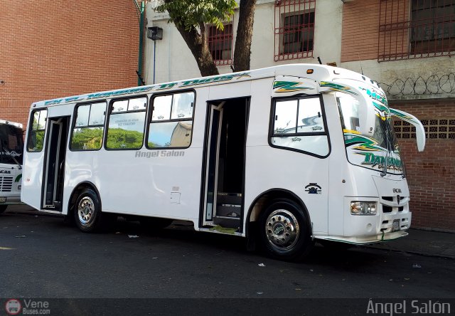 Organizaci�n Guaicamacuto 262 por �ngel Sal�n