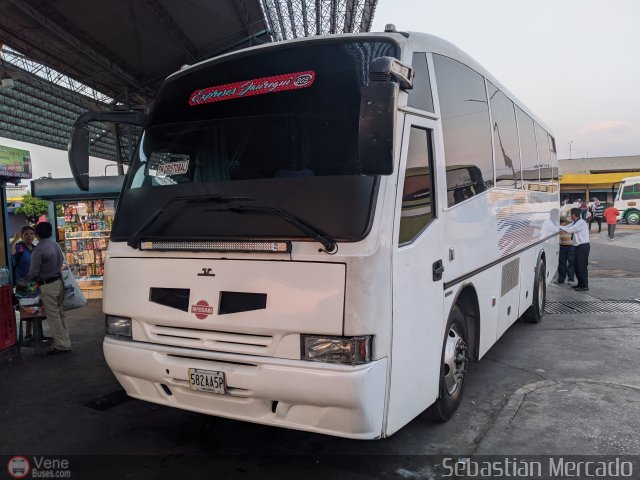 Expresos J�uregui 205 por Sebasti�n Mercado