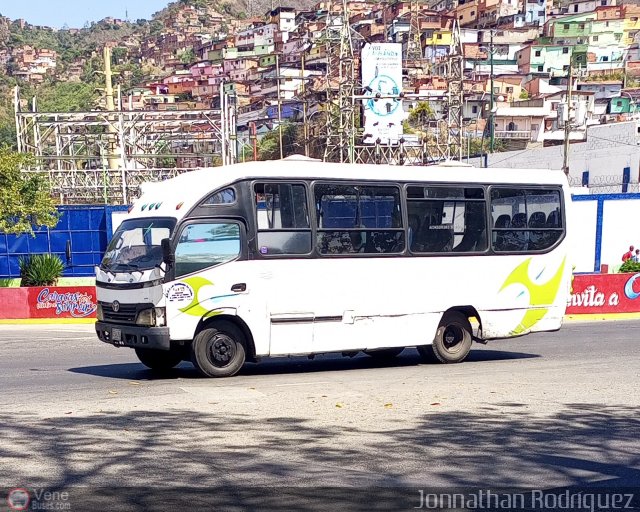 DC - A.C. de Transp. La Reina De Ciudad Tiuna 099 por Jonnathan Rodr�guez