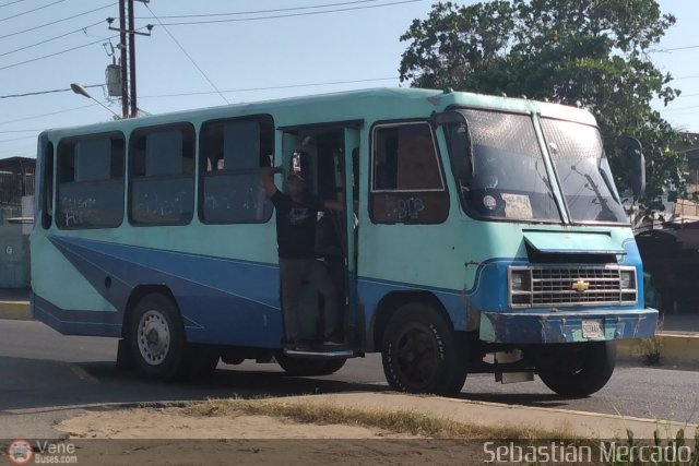 ZU - U.C. Barrio La Polar 123 por Sebasti�n Mercado