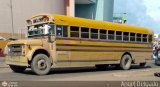 ZU - Colectivos Los Laureles C.A 16, por Angel Delgado