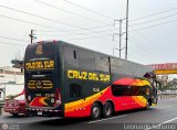 Transportes Cruz del Sur S.A.C. (Per) 8268, por Leonardo Saturno