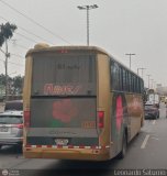 Transporte Flores Hermanos S.R.L (Per) 958, por Leonardo Saturno