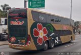 Transporte Flores Hermanos S.R.L (Per) 956, por Leonardo Saturno